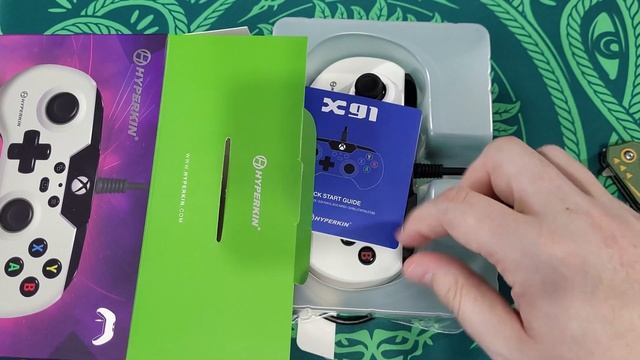 Unboxing Hyperkin X91 New Xbox Controller for Xbox Series X/S, Xbox One and Windows PC - Retro Styl смотреть онлайн