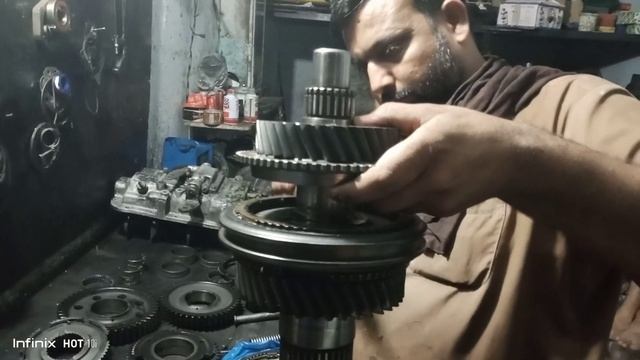 Rebuilding Manual Transmission || Transmission Replacement and Instillation . ⚙️ Gearbox Mentinance смотреть онлайн