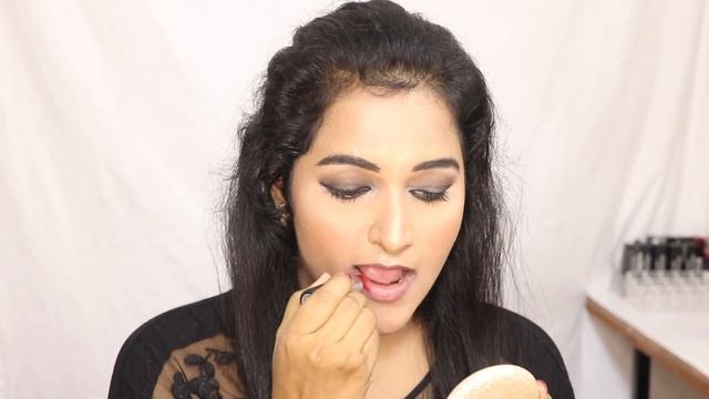 MAC X Shreya Jain Collection Review, Swatches, Demo | All 3 Kits | Tere Naina | Lal Ishq | Desi Gir смотреть онлайн