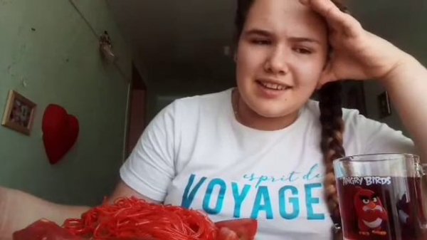 Челлендж 24 часа ем еду только красного цвета/ 24 часа в красном цвете