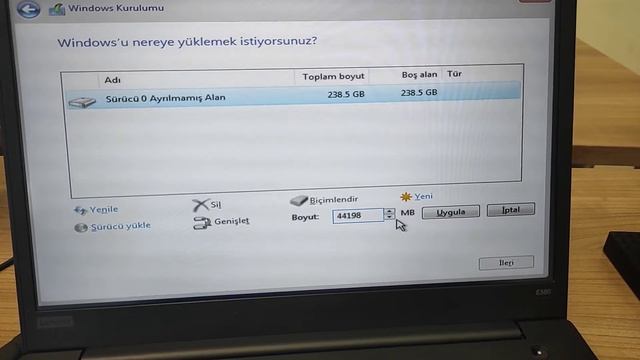 Format Atarken Ssd Hdd Harddisk Bölüm Oluşturma Silme Biçimlendirme Nasıl Yapılır? смотреть онлайн
