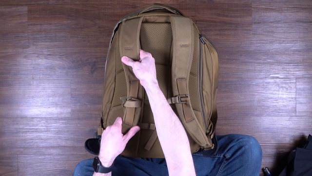 7 Day Trip to London using Tom Bihn Synik 30 Guide's Edition, Western Flyer, and Founder's Briefcas смотреть онлайн