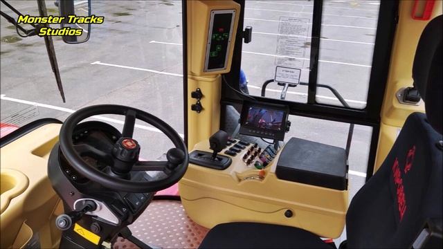 Kirovets K-744 Vs DEERE 9R 440 - Russia Vs USA on around 430 Hp Level - Which comes Stronger? смотреть онлайн