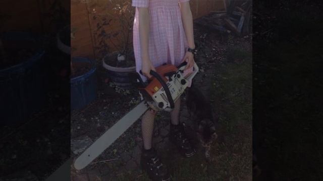 the garden - chainsaw the door смотреть онлайн
