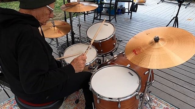 Summit Mahogany Single Ply Drum Set смотреть онлайн