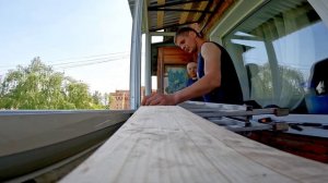 Как крепили последний лист крыши балкона/Установка последнего листа крыши/Последний лист кровли