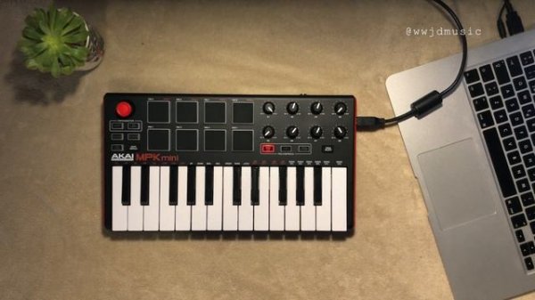 One Dance - Drake ft Wizkid - Instrumental Cover (Guitar, mpk mini mk2) on garageband