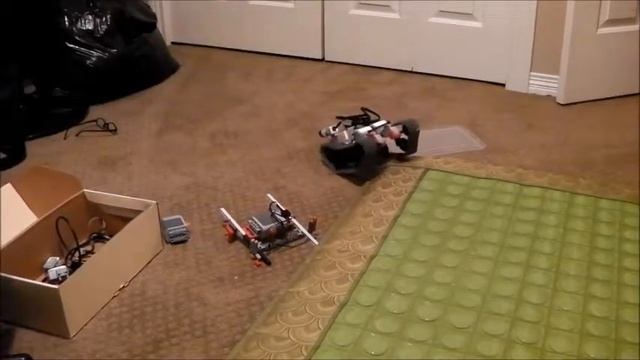 Mindstorms EV3 Simple Tank. смотреть онлайн