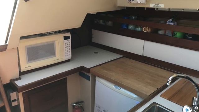 1987 Catalina 30 смотреть онлайн