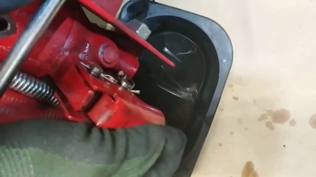 Flushing the oil and filling up new in the garage jack | Biltema 1.5 tons car jack 15-866 смотреть онлайн