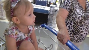 ВЛОГ Мама с Лёвой приехали к нам в гости Лёва стал БЛОНДИНОМ !!!