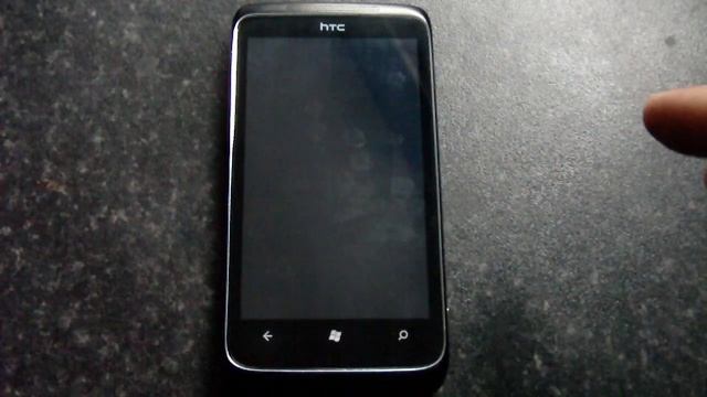Nokia Lumia Music app running on unlocked HTC Trophy Windows Phone - Boz @ smartphonegurus.com смотреть онлайн