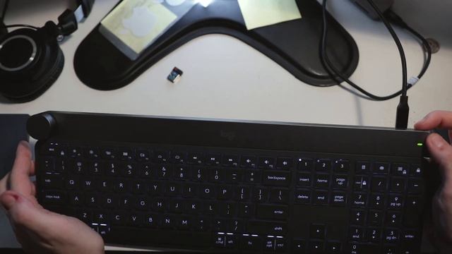 Is This the BEST Bluetooth Keyboard??? | Logitech Craft Review смотреть онлайн
