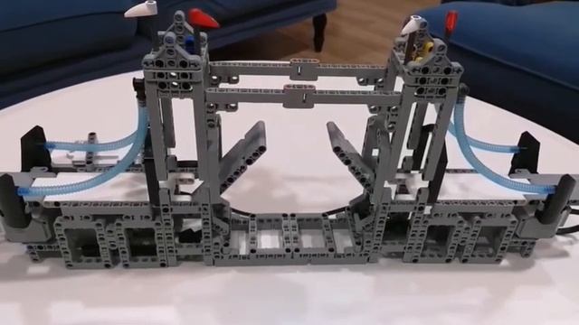 Lego EV3 45560 45544 London Bridge смотреть онлайн