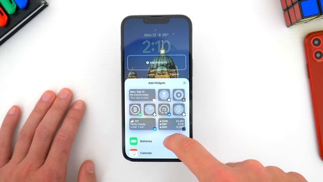 How To: Custom Lock Screen With iOS 16 On iPhone! (Depth Effect, Fonts, Colors & More!) смотреть онлайн