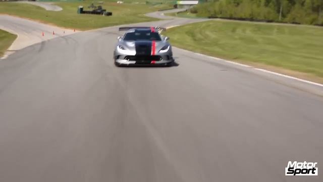 2016 Dodge VIPER ACR on track смотреть онлайн