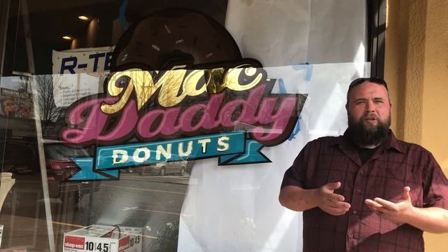 McMinville's Newest Treat- Mac Daddy Donuts смотреть онлайн