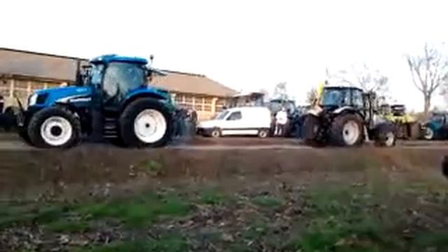 New Holland t6070 vs Lamborghini r6.130 Gottolengo (Bs) смотреть онлайн