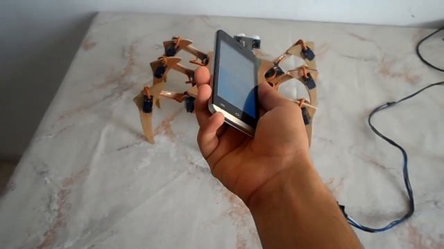 STM32 Hexapod Robot controlled by Android смотреть онлайн