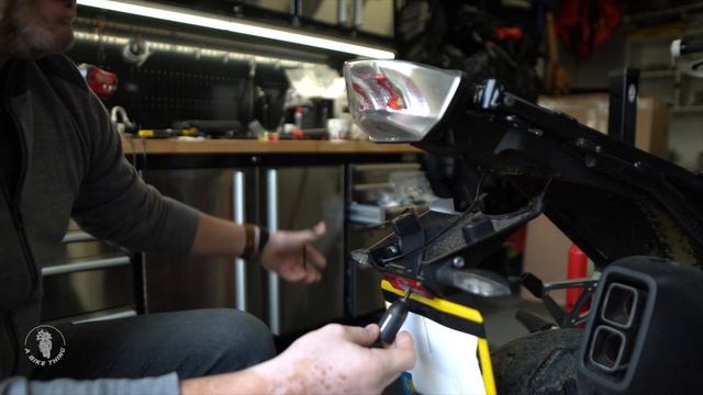 How To Fit the INNOVV K2 Rear Dash Cam in the Reflector смотреть онлайн