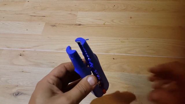Weicon Dezizolator cabluri-Multi stripper 400 смотреть онлайн