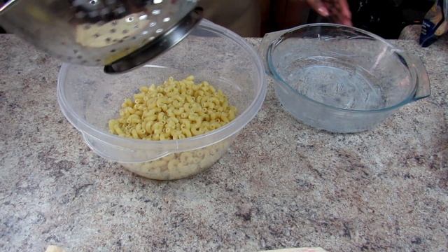 How to make the best Mac & Cheese смотреть онлайн