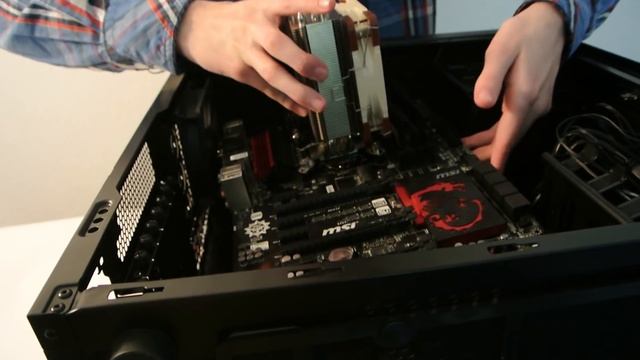 Bouw je eigen pc tutorial editie 2013 (NL & EN subs) смотреть онлайн