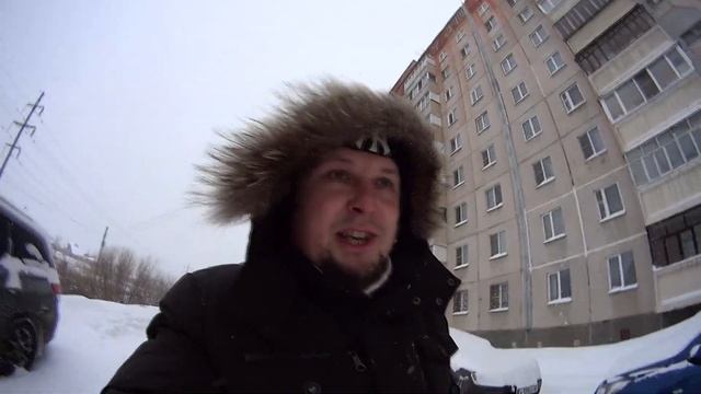 Внедорожник в городе НИ К ЧЕМУ! Это ЛИШНЕЕ! смотреть онлайн