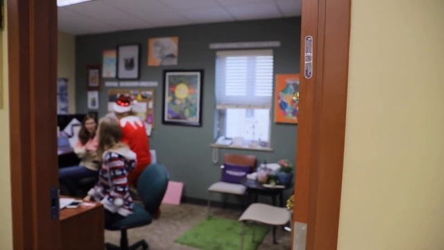HS Elf on the Shelf Holiday Video смотреть онлайн