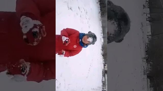 Первый снег! Клип зимние забавы)