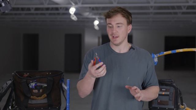 Only Knipex Could Provide Such Quality In Such A Small Package - The Knipex Super Knips смотреть онлайн