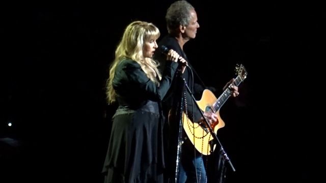 Fleetwood Mac @ First Direct Arena Leeds 2015_ Landslide смотреть онлайн