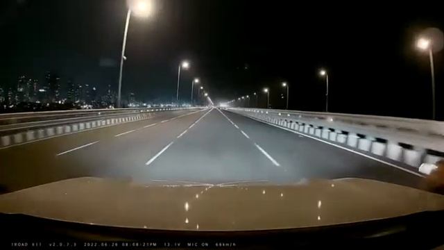 IROAD X11 NIGHT FOOTAGE (SKODA SUPERB) смотреть онлайн