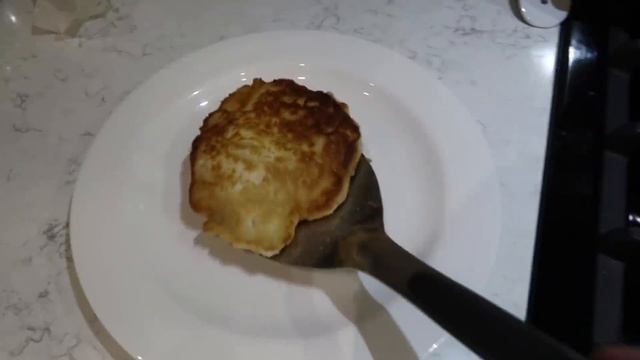 🥞DIY Mac and Cheese Pancakes - Man Vs Din #874 смотреть онлайн