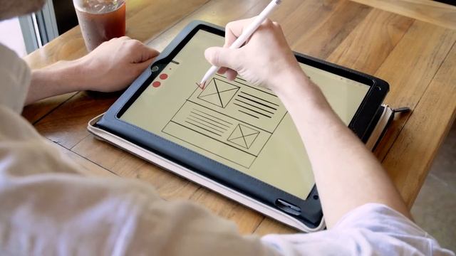 Check Out The Hand-Tailored Twelve South BookBook for iPad Pro смотреть онлайн
