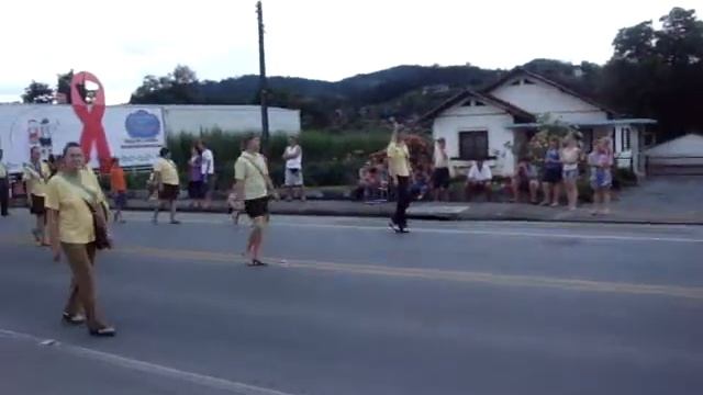 Festa Pomerana ...desfile 1 смотреть онлайн