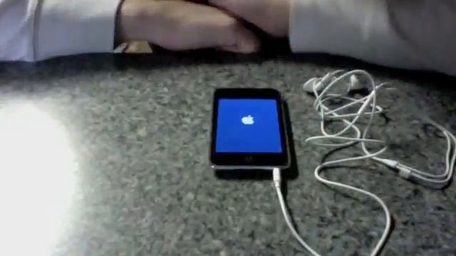 Untethered Jailbreak for iPod Touch 2g/3g and iPhone 3GS New Bootrom смотреть онлайн