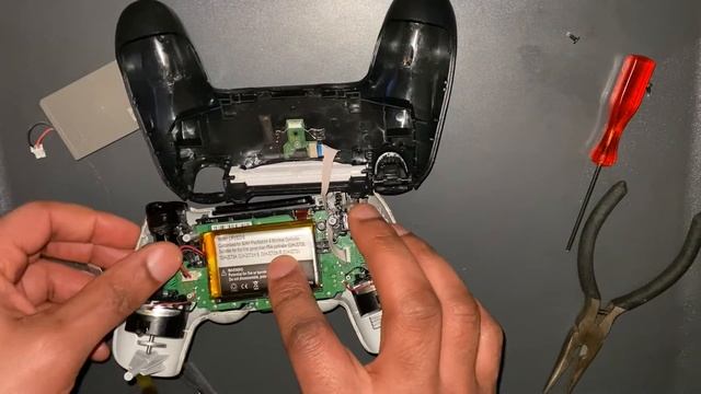 How To Change PS4 Controller Battery (CUH-ZCT1) in 2022 смотреть онлайн