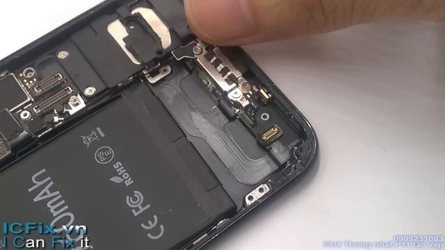 Hướng dẩn thay Rung taptic engine iPhone 7 смотреть онлайн
