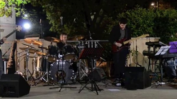 PINK FLOYD - The Happiest Days Of Our Lives - Another Brick pt.II (performed by SCHIZOID MEN)