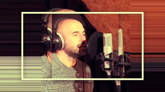 Edwin Borgt & Mr. S - She's A Mystery To Me смотреть онлайн