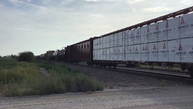 BNSF GEVO Leads a WB manifest with KCSM GEVO and H2 MAC Trailing!! смотреть онлайн