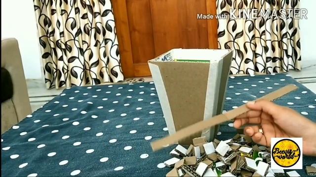 How to make flower vase from waste materials/best out of waste/cardboard reuse idea/easy/flower vas смотреть онлайн