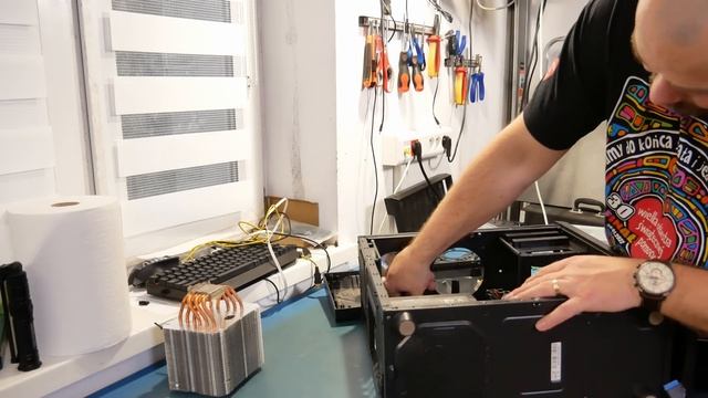 Dłuuuga modernizacja komputera serwisowego смотреть онлайн