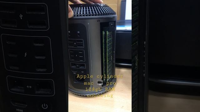 Apple cylinder mac 🖥 pro 128gb RAM unboxing #apple #unboxing #unboxingvideo #macpro смотреть онлайн