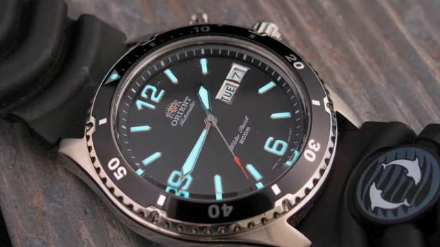 Orient Mako Automatic Watch Luminescence Demonstration смотреть онлайн