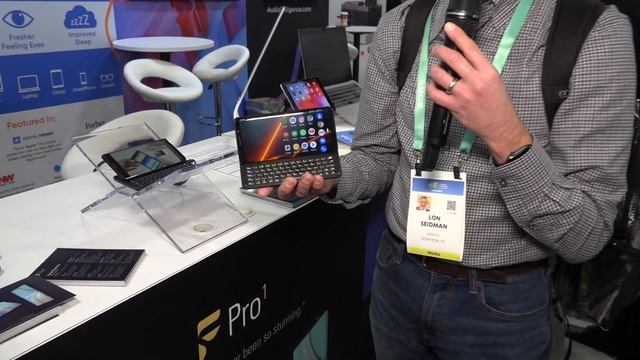 Pro 1 Smartphone with Physical Keyboard at CES 2020 смотреть онлайн