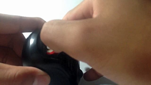 How to Change a Battery in a Wireless Mouse смотреть онлайн