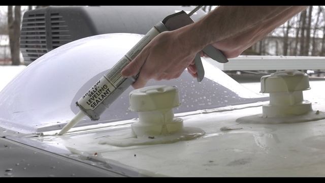 RV Seal Maintenance For Windows, Roof, Doors & More смотреть онлайн