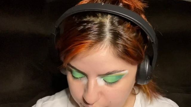 Green Makeup Tutorial смотреть онлайн